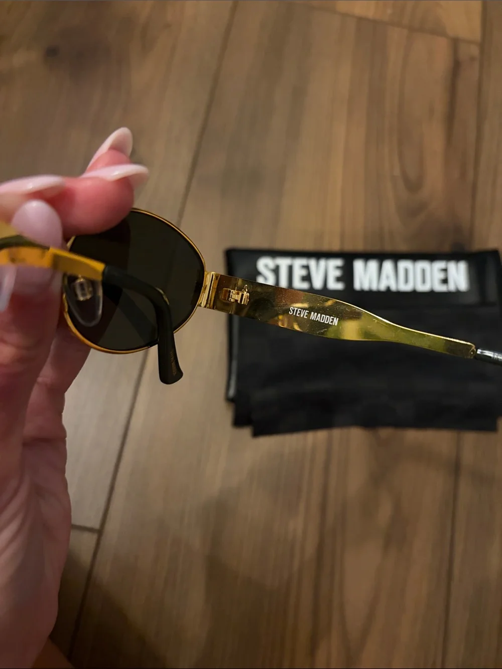 Steve Madden Gold Frame Black Lens Men's Sunglasses